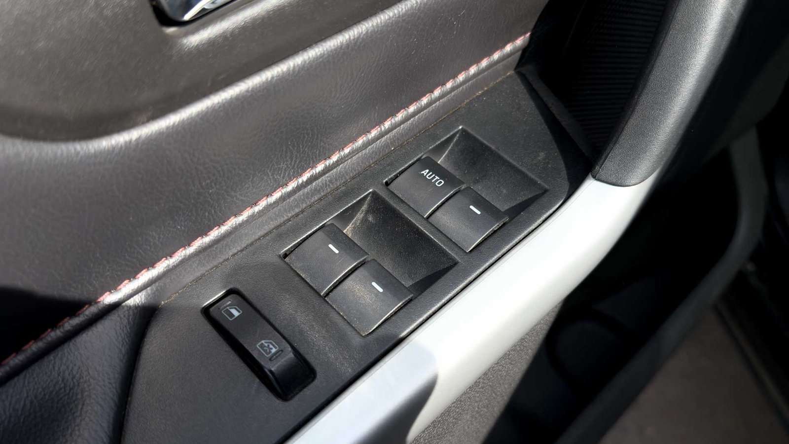 Ford Edge SEL AWD 3.5 2015 - Imagen 16 de 20