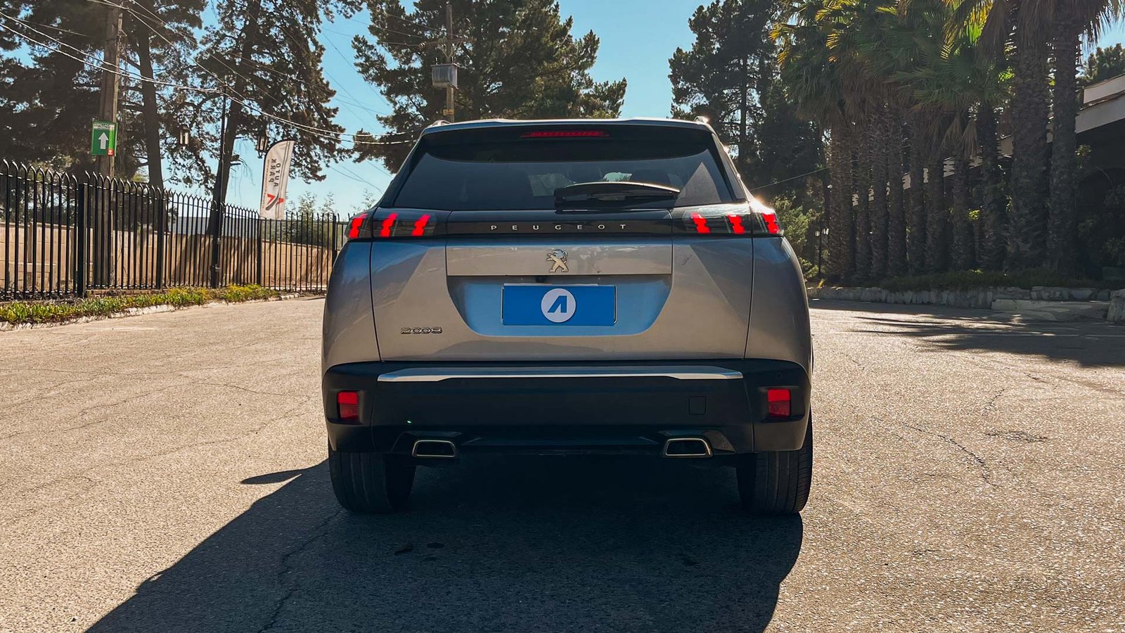 Peugeot 2008 Allure Pack 1.2 2021 - Imagen 3 de 20