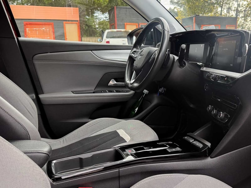Opel Mokka GS Line 1.2 T AT 2022 - Imagen 13 de 20