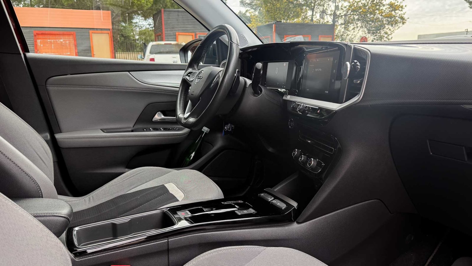 Opel Mokka GS Line 1.2 T AT 2022 - Imagen 13 de 20