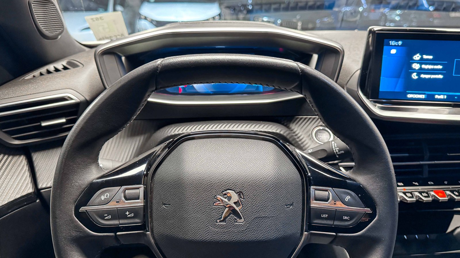 Peugeot 2008 Allure Puretech 1.2 2023 - Imagen 7 de 20