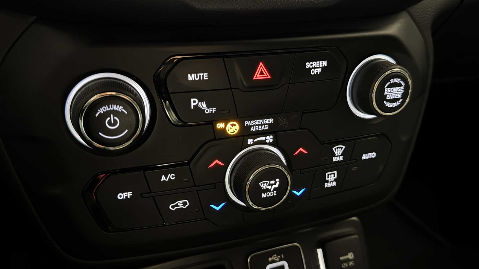 Jeep Renegade Sport LX MT 2023 - Imagen 17 de 20