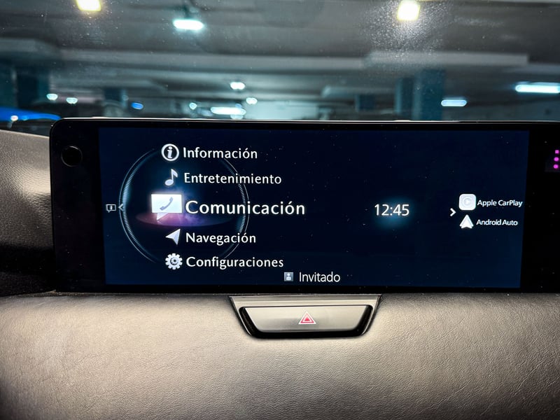 Mazda CX-90 Signature MHEV AWD 3.3 2024 - Imagen 16 de 20