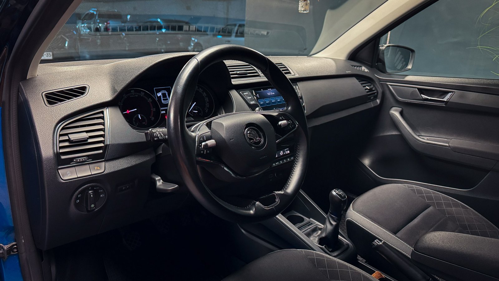 Skoda Fabia HB Ambition 1.0 2021 - Imagen 11 de 20