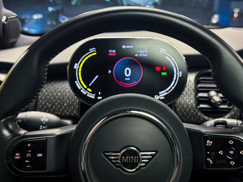 Mini Cooper SE Favoured 2023 - Imagen 7 de 20