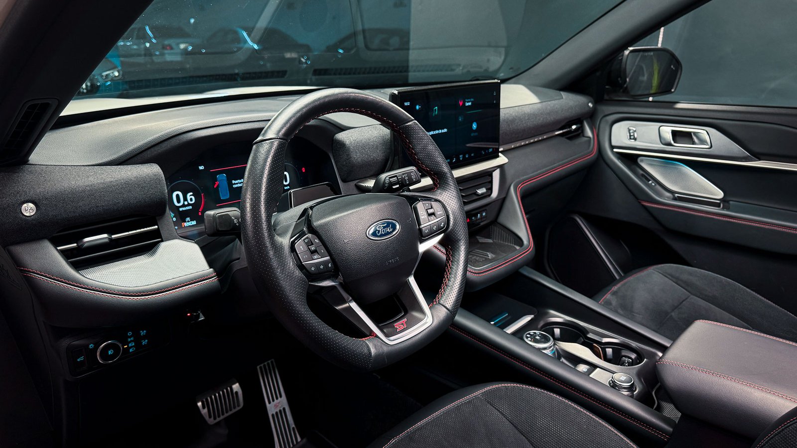 Ford Explorer ST 4WD 2025 - Imagen 11 de 20