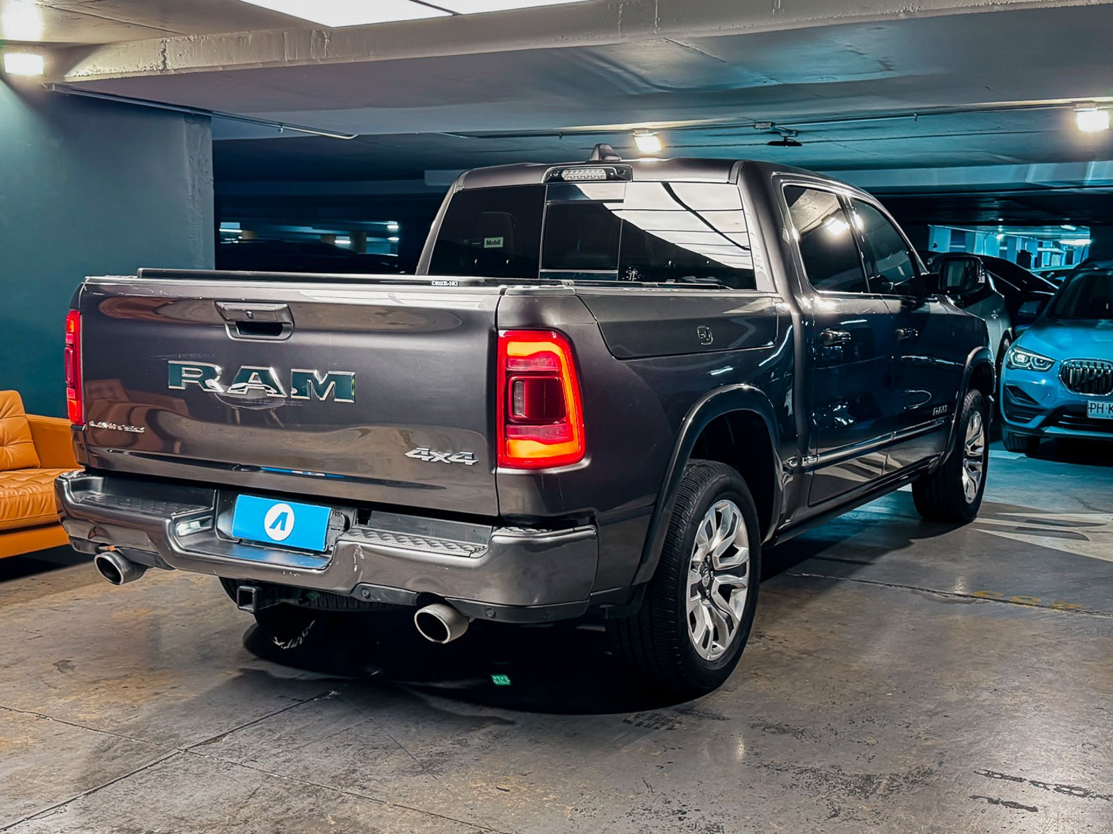 RAM 1500 Limited 4X4 5.7 AT 2024 - Foto 4 de 20