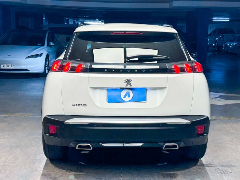 Peugeot 2008 Allure Puretech 1.2 2023 - Imagen 3 de 20