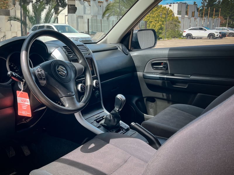 Suzuki Grand Vitara GLX Sport 1.6 MT 4X4 2016 - Imagen 9 de 20