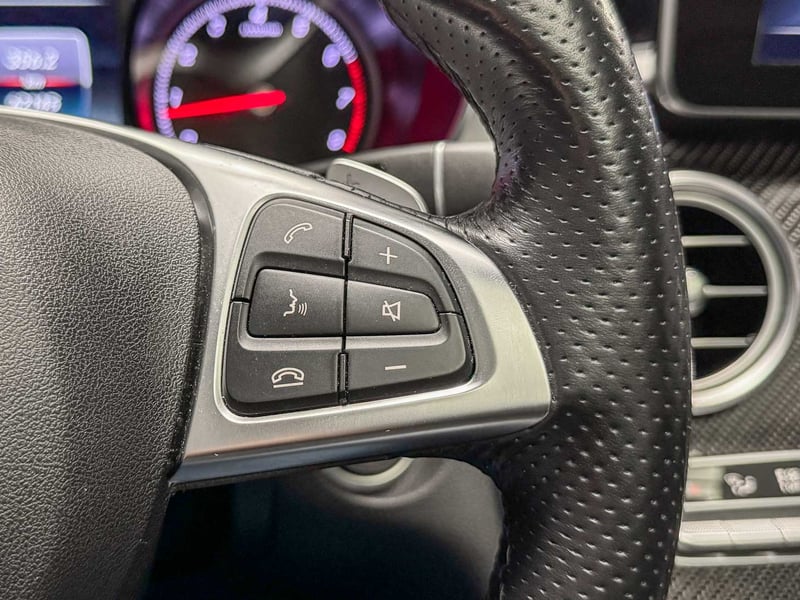 Mercedes-Benz GLC 300 Coupé AMG Line 2019 - Imagen 10 de 20