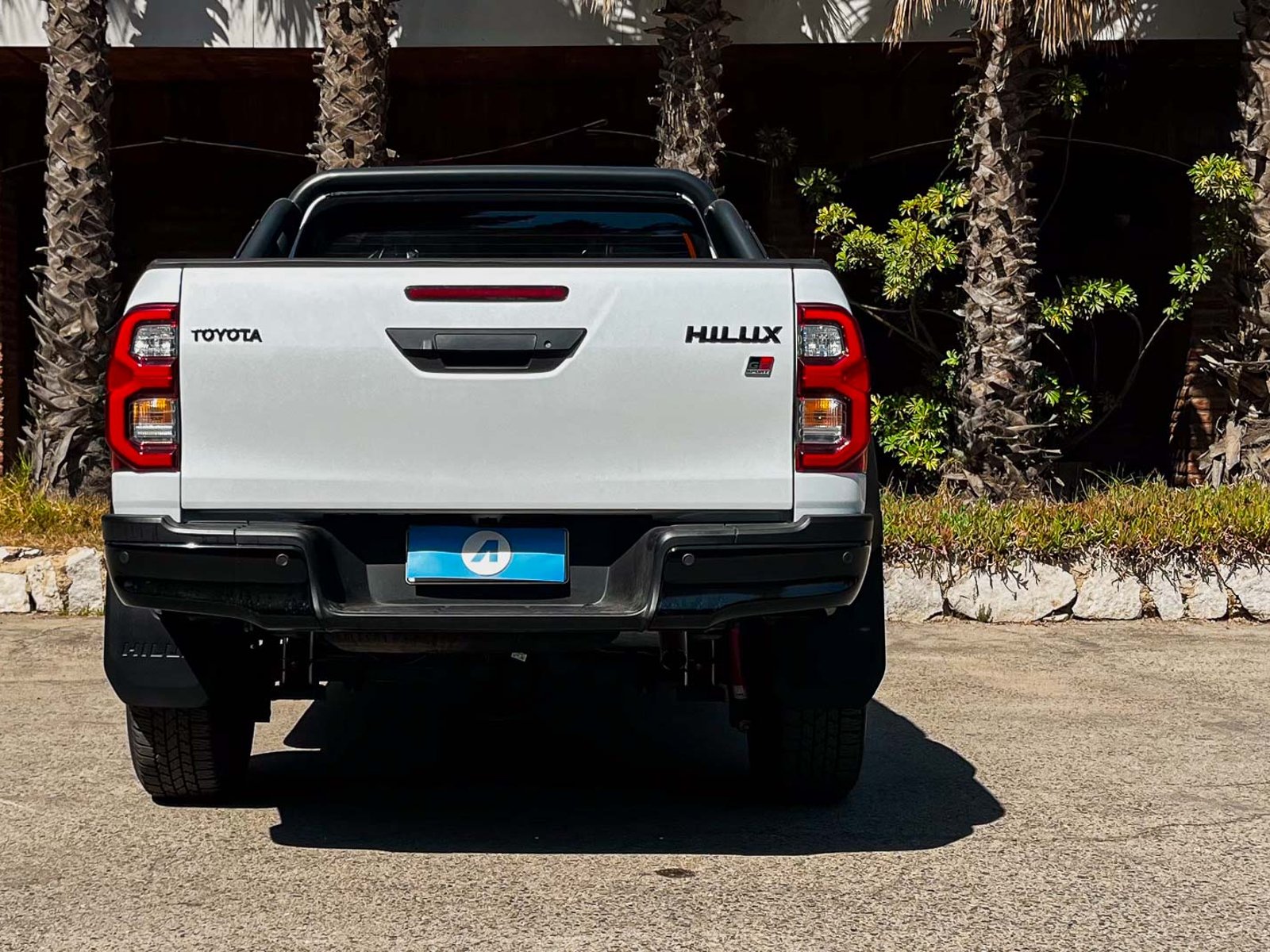 Toyota Hilux GRS 4WD AT 2.8 2025 - Foto 3 de 20