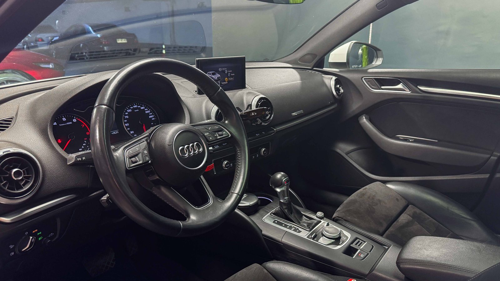 Audi A3 Sportback S-Line 1.4 2018 - Imagen 12 de 20