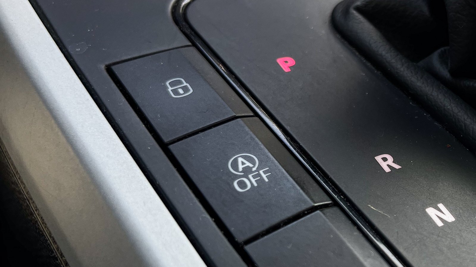 SEAT Arona Style AT 1.0T 2023 - Imagen 18 de 20