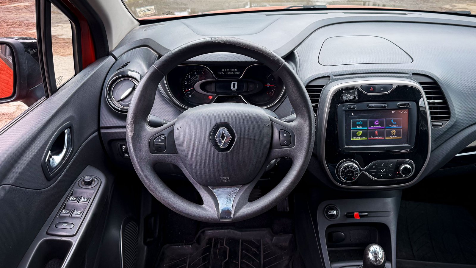 Renault Captur Expression 1.5 2016 - Imagen 13 de 20