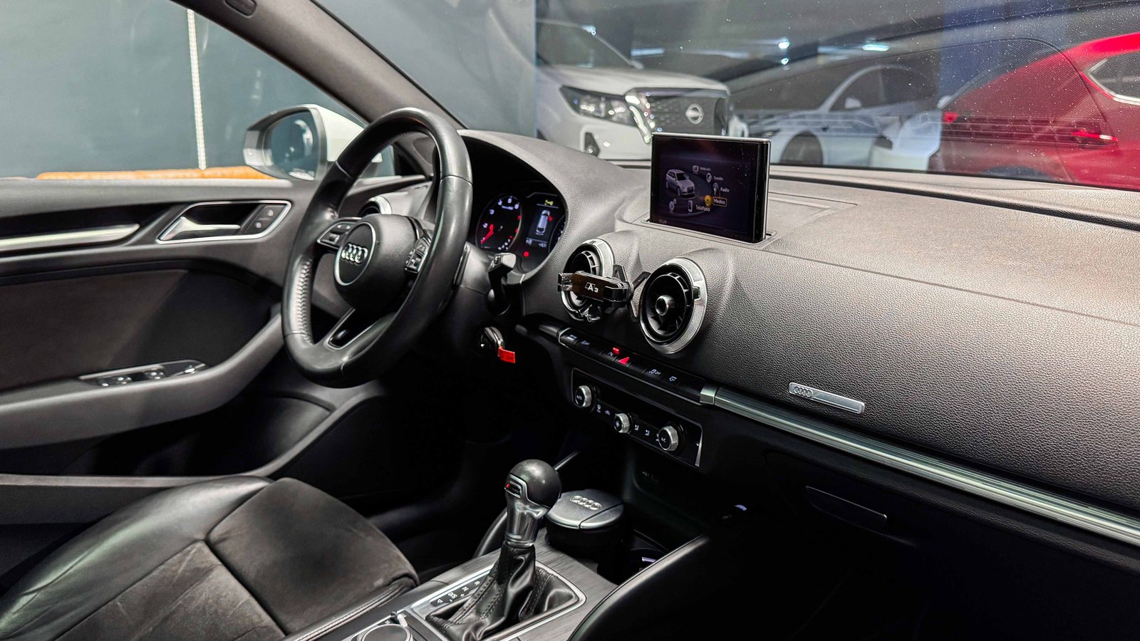 Audi A3 Sportback S-Line 1.4 2018 - Imagen 14 de 20