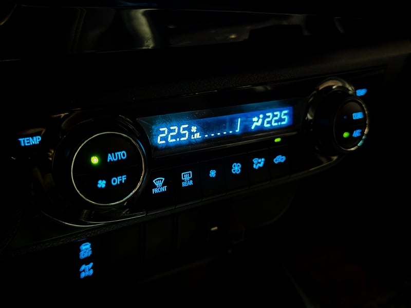 Toyota Hilux SR 4X2 MT 2.4 2025 - Imagen 19 de 20