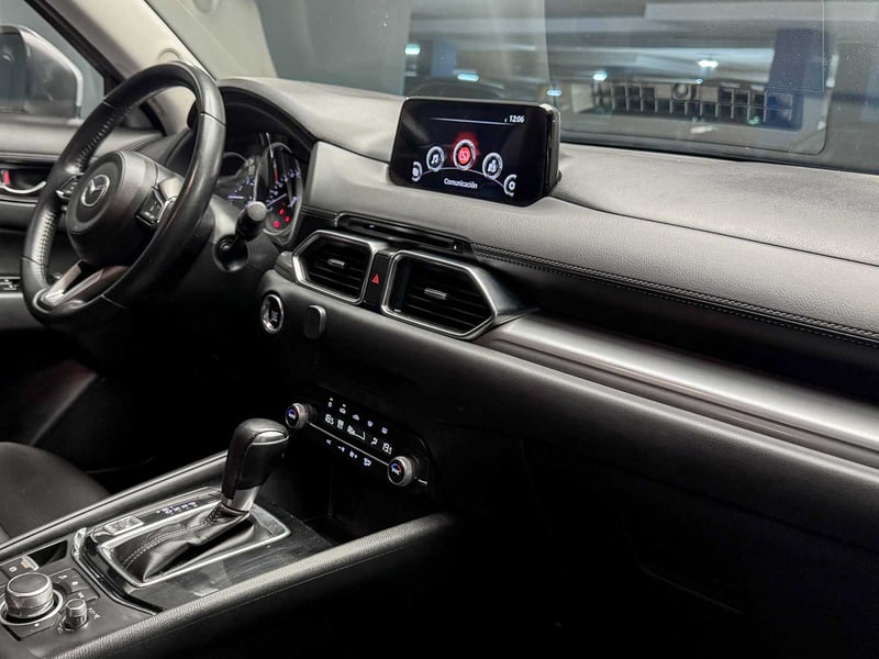 Mazda CX-5 R 2.0 2021 - Imagen 13 de 20