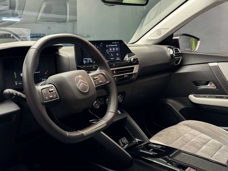 Citroën C4 Max MHEV 1.2 2025 - Imagen 11 de 20