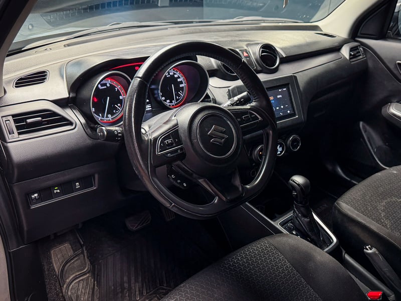 Suzuki Swift GLX AT 2022 - Imagen 12 de 20