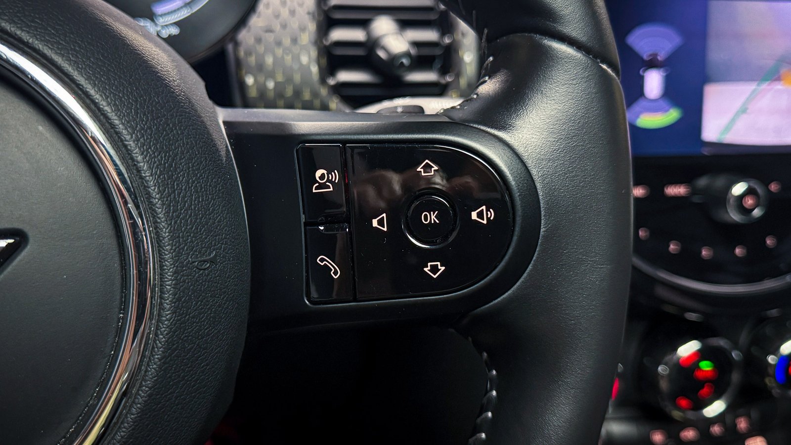 Mini Cooper SE Favoured 2023 - Imagen 10 de 20