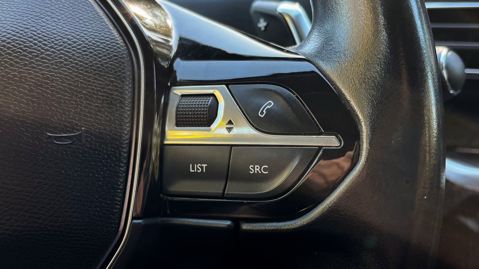 Peugeot 5008 Allure Pack 1.6 2019 - Imagen 10 de 20