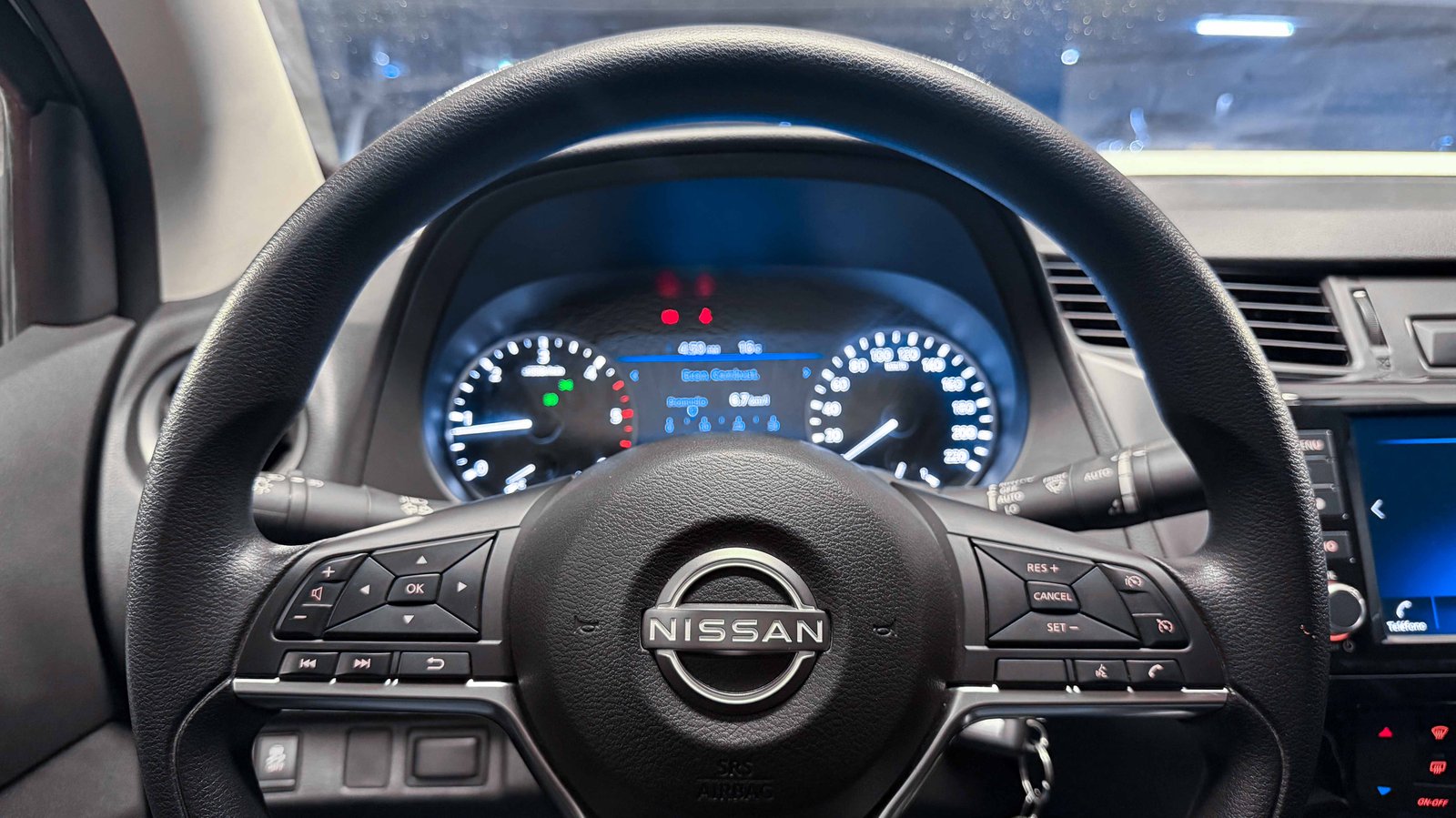 Nissan Navara XE MT 4x2 2.3 2023 - Imagen 7 de 20