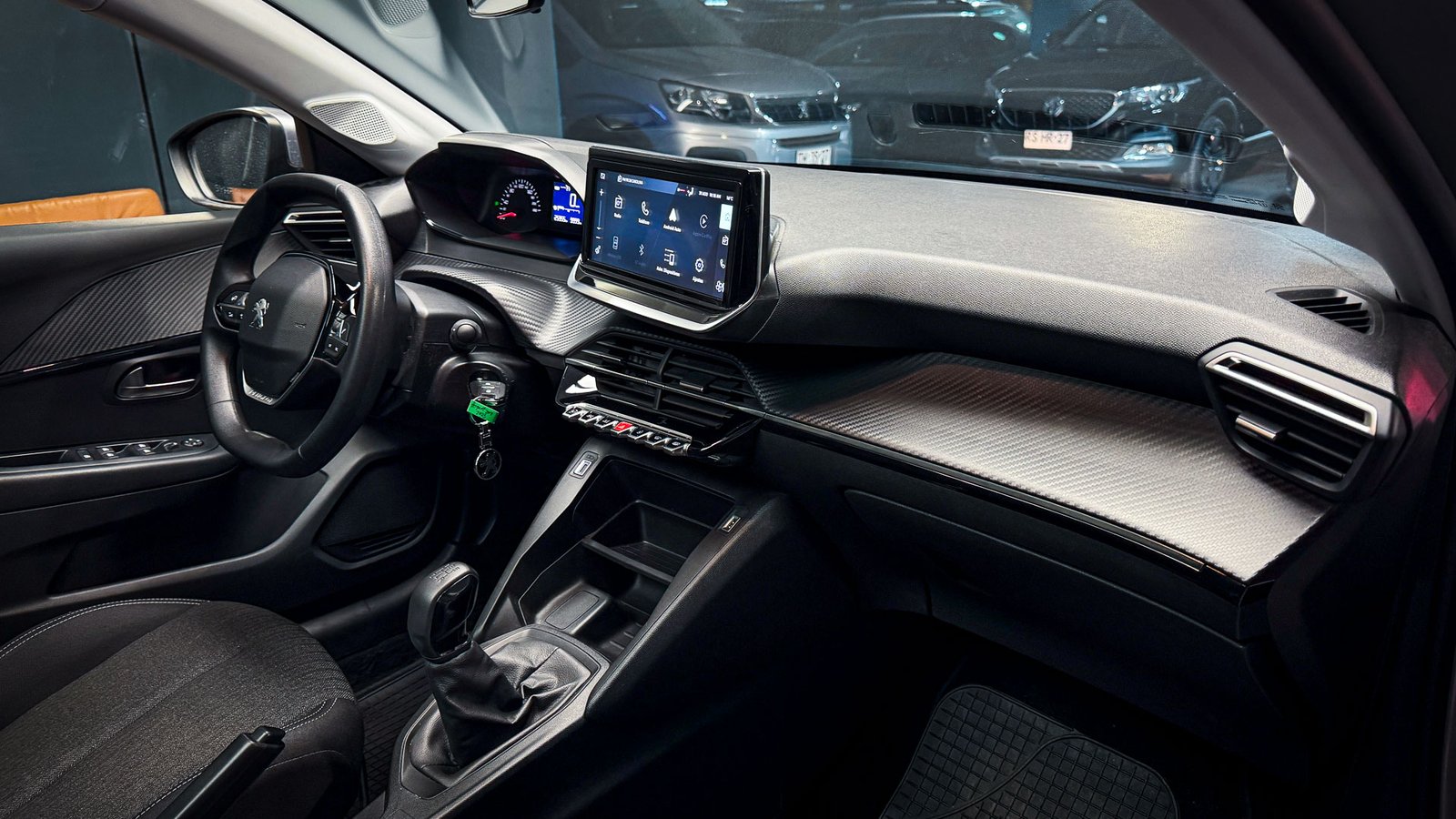 Peugeot 208 Style Puretech 1.2 2023 - Imagen 14 de 20