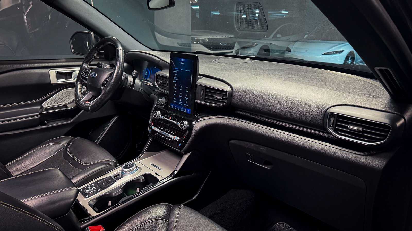 Ford Explorer ST 4WD 2023 - Imagen 13 de 20