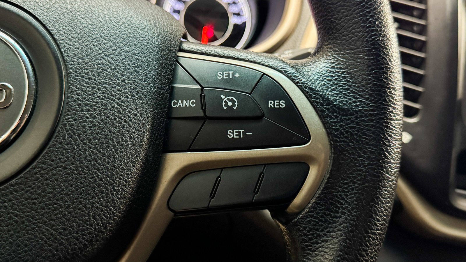 Jeep Cherokee Sport AT 2.4 2017 - Imagen 10 de 20