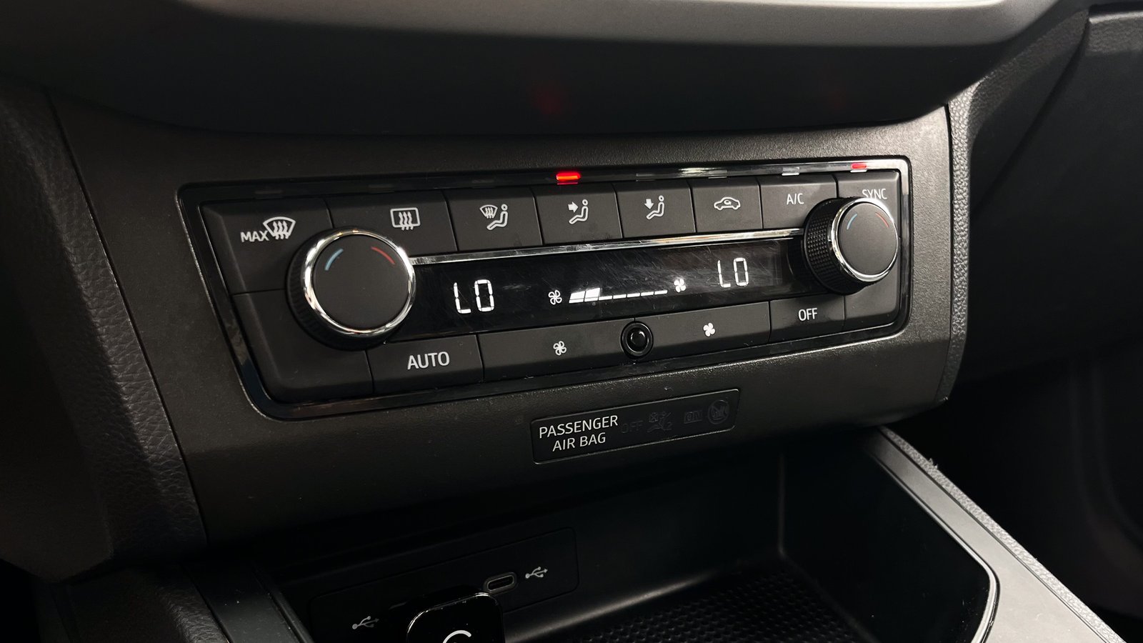 SEAT Ibiza Style 1.6 AT 2021 - Imagen 17 de 20
