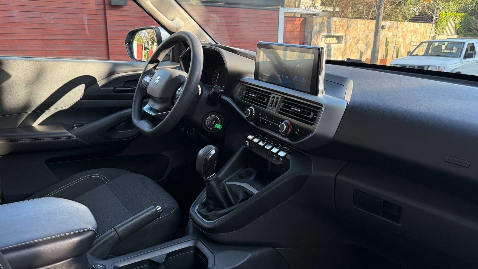 Peugeot Landtrek Active Blue HDI 2.2 2024 - Imagen 12 de 16