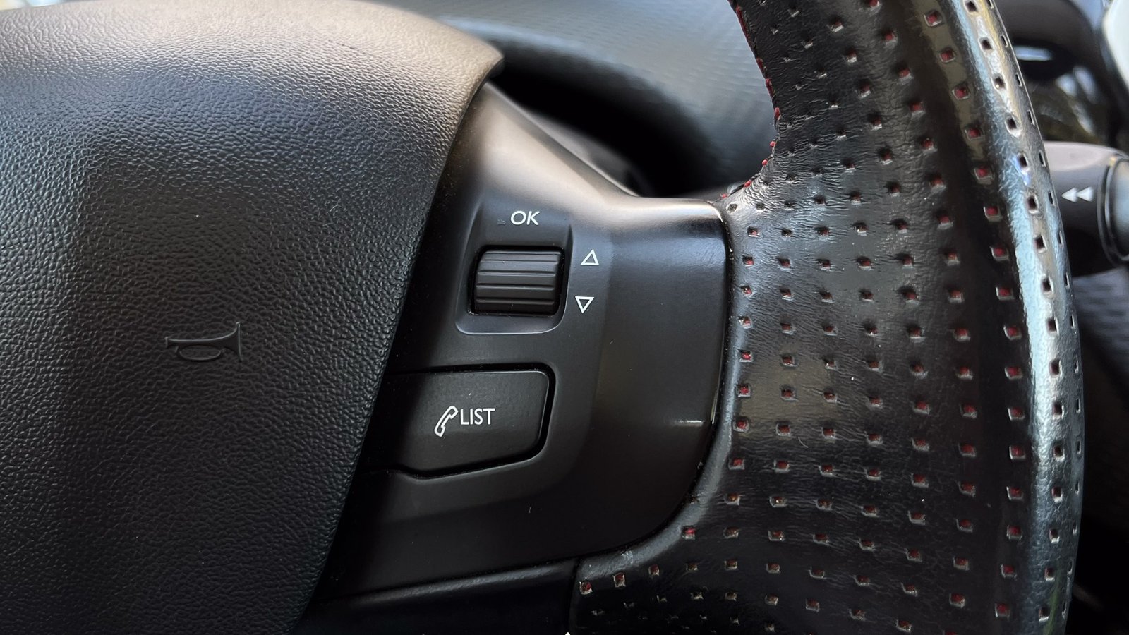 Peugeot 2008 GT LINE 1.2 AT 2018 - Imagen 9 de 20