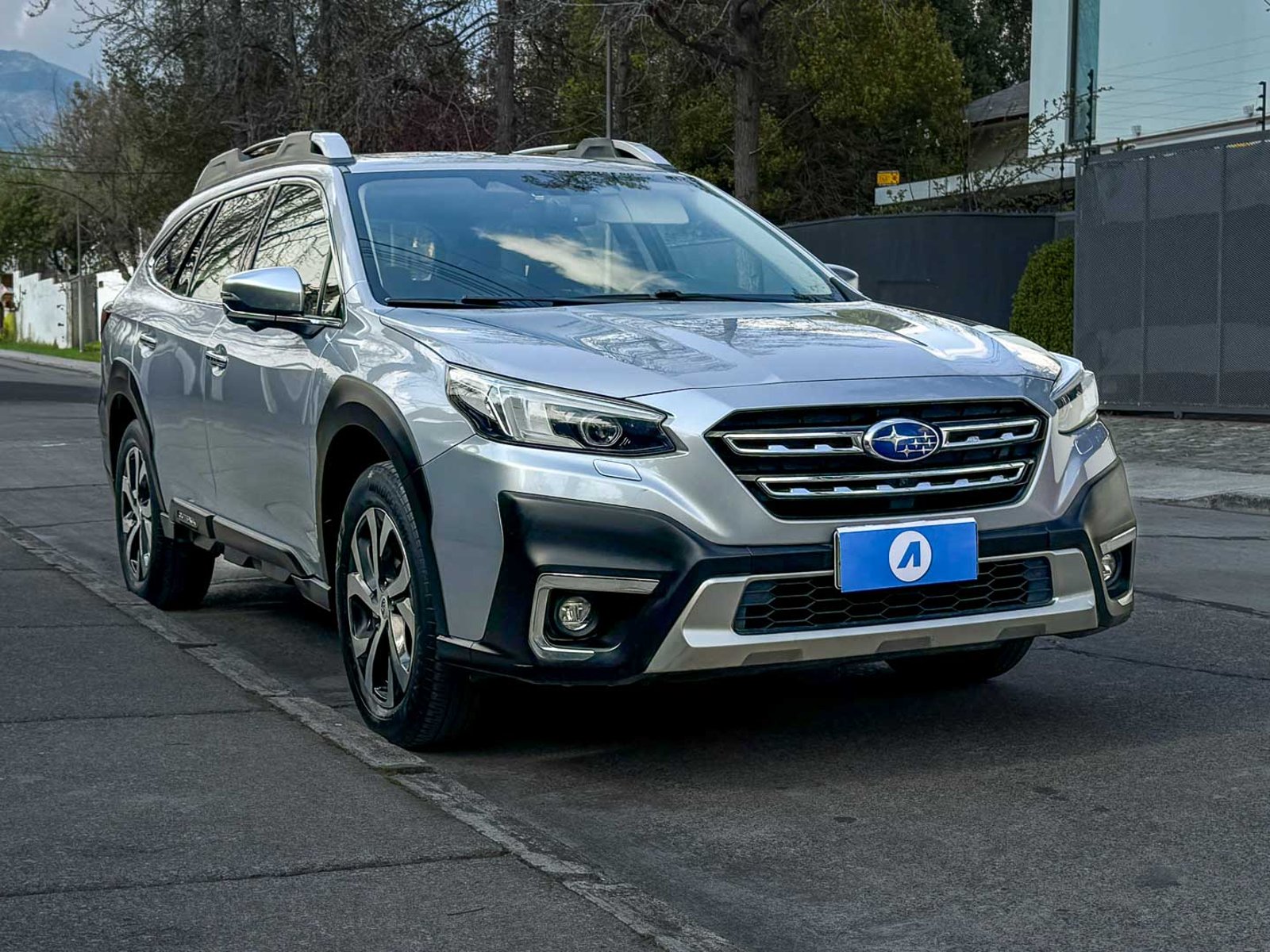 Subaru Outback Touring 4WD 2.5 2021 - Foto 4 de 13