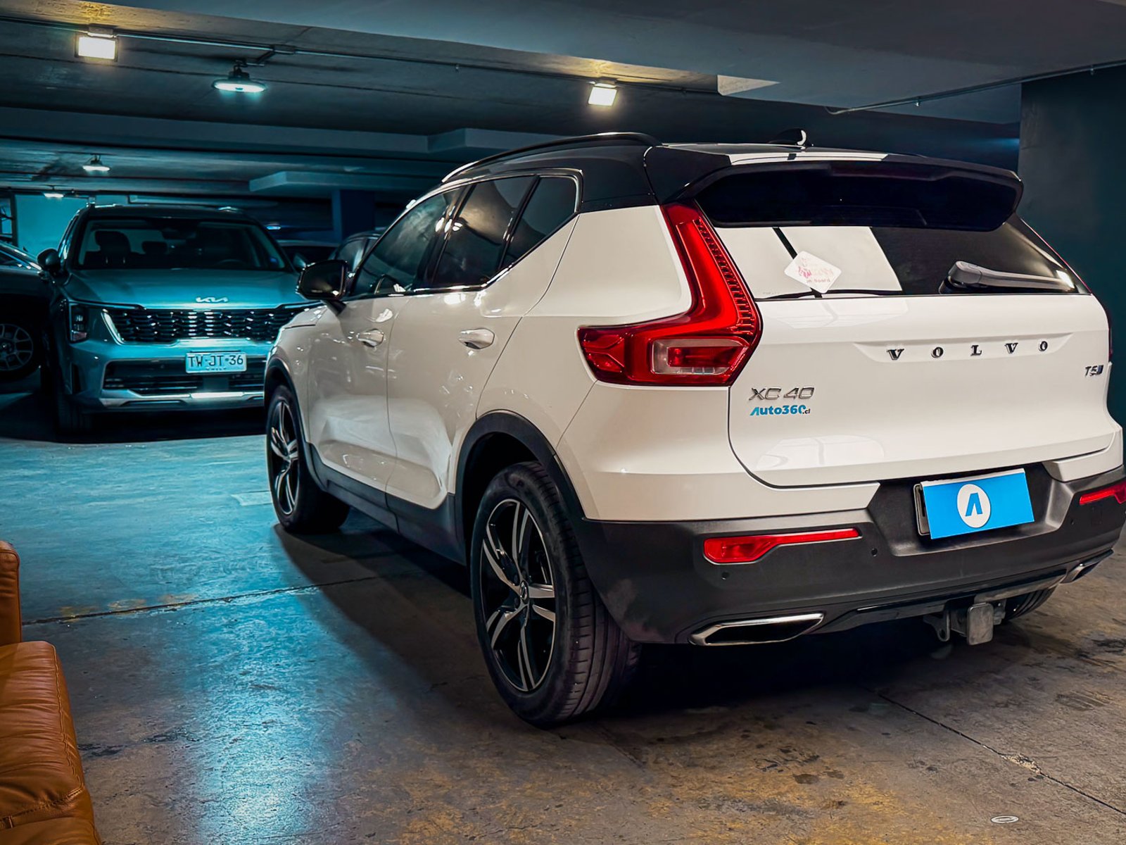 Volvo XC40 T5 R-Design 2.0 2020 - Foto 2 de 20