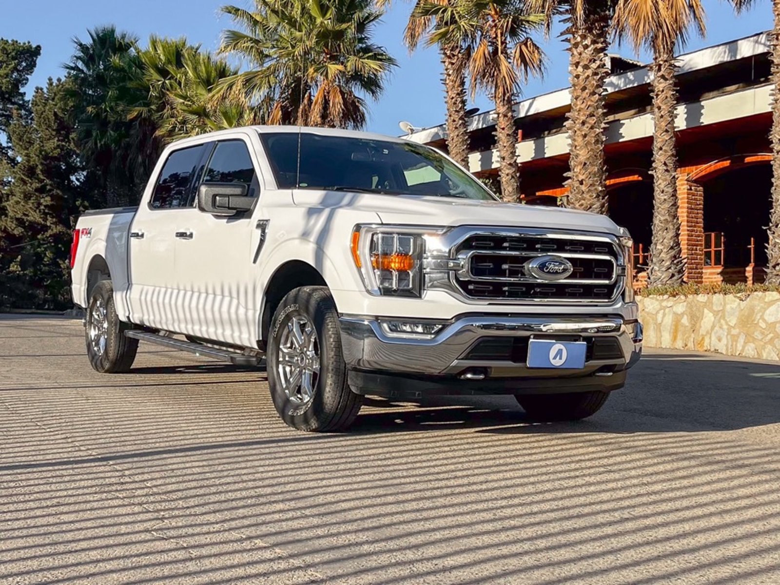 Ford F-150 XLT DC 4X4 5.0 2021 - Foto 5 de 20