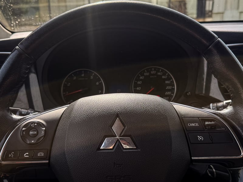 Mitsubishi Outlander GL AT 2018 - Imagen 7 de 20