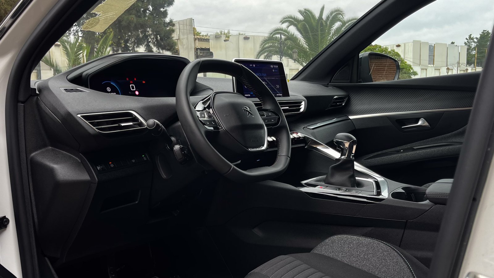 Peugeot 3008 Active Pack 1.2 2024 - Imagen 11 de 20