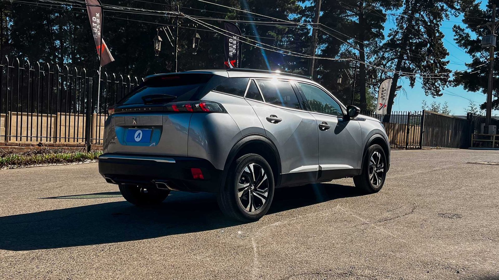 Peugeot 2008 Allure Pack 1.2 2021 - Imagen 4 de 20