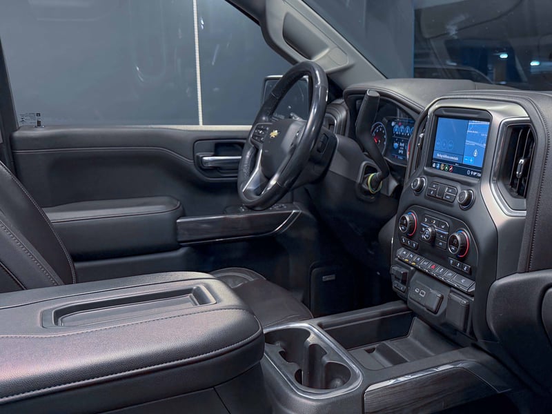 Chevrolet Silverado LTZ 5.3 2021 - Imagen 16 de 20