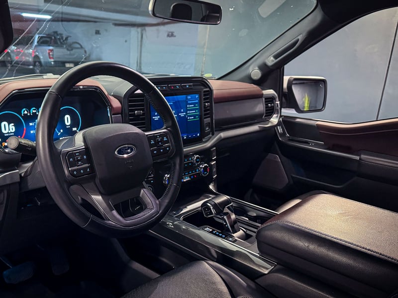 Ford F150 Lariat Sport 5.0 2022 - Imagen 14 de 20