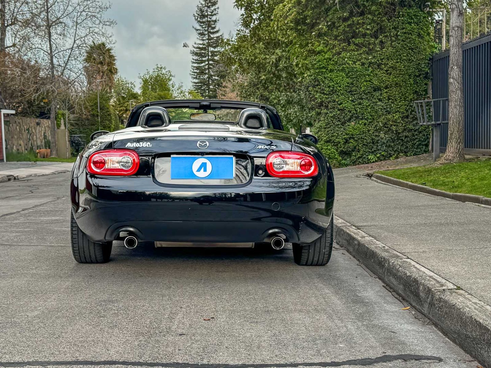 Mazda MX-5 Convertible 2.0 2015 - Foto 3 de 18