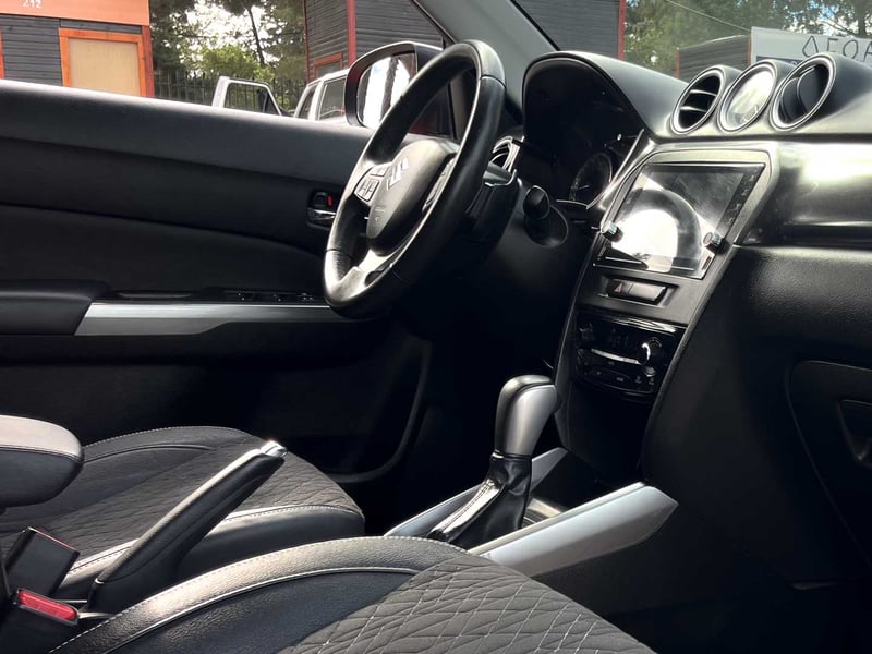Suzuki Vitara GLX AT 2020 - Imagen 13 de 20