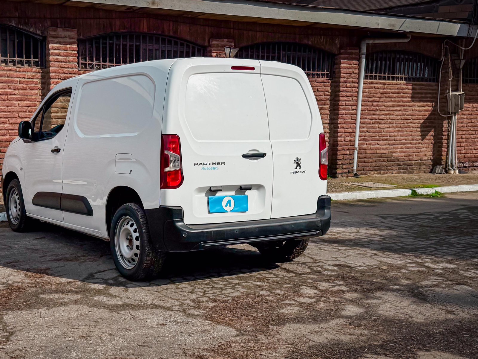 Peugeot Partner HDI L1 1.6 2022 - Foto 2 de 20