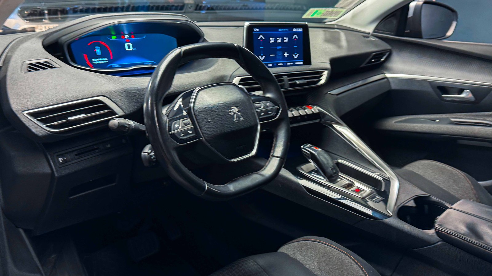 Peugeot 3008 Active 1.6 2018 - Imagen 12 de 20