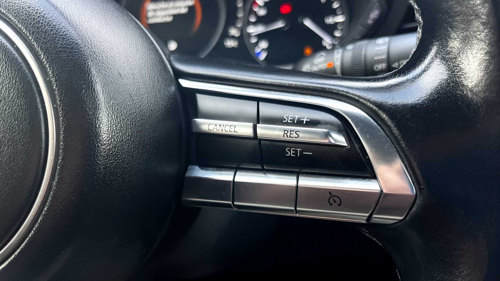 Mazda 3 Sport GTX 2.5 2023 - Imagen 8 de 17