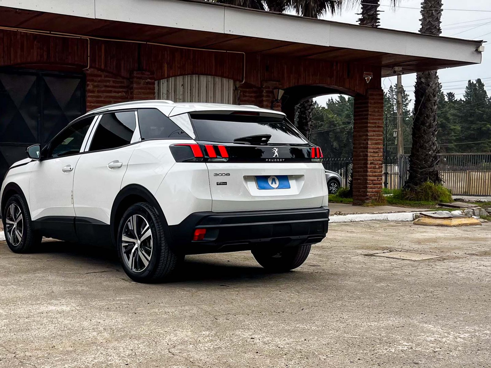 Peugeot 3008 Active Pack 1.2 2024 - Foto 2 de 20