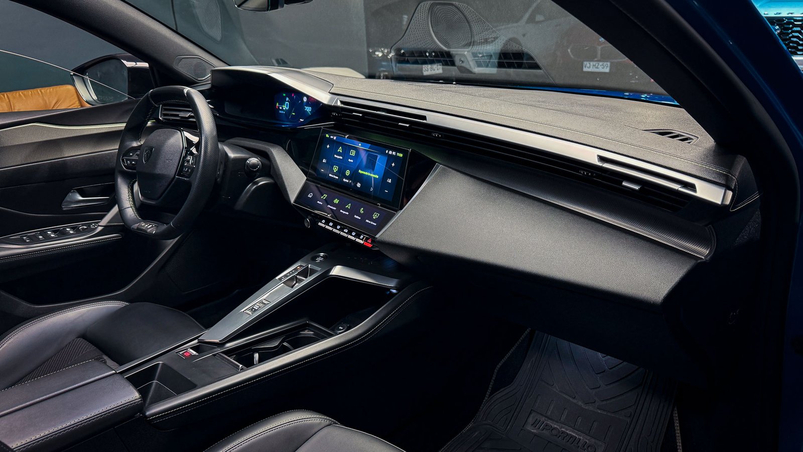 Peugeot 308 GT Puretech 1.2 2024 - Imagen 13 de 20