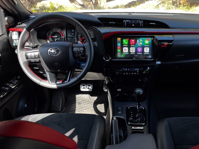 Toyota Hilux GRS 4WD AT 2.8 2025 - Imagen 14 de 20