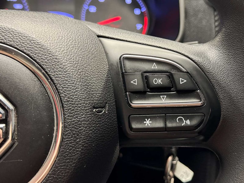 MG ZS STD MT 2025 - Imagen 10 de 20