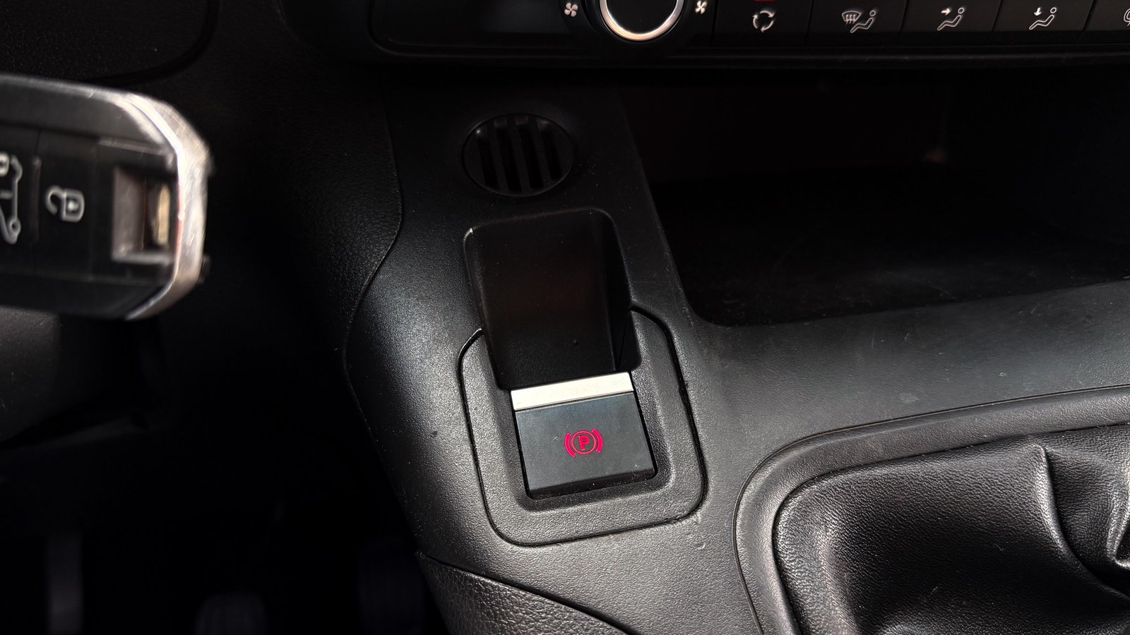 Peugeot Partner HDI L1 1.6 2022 - Imagen 17 de 20